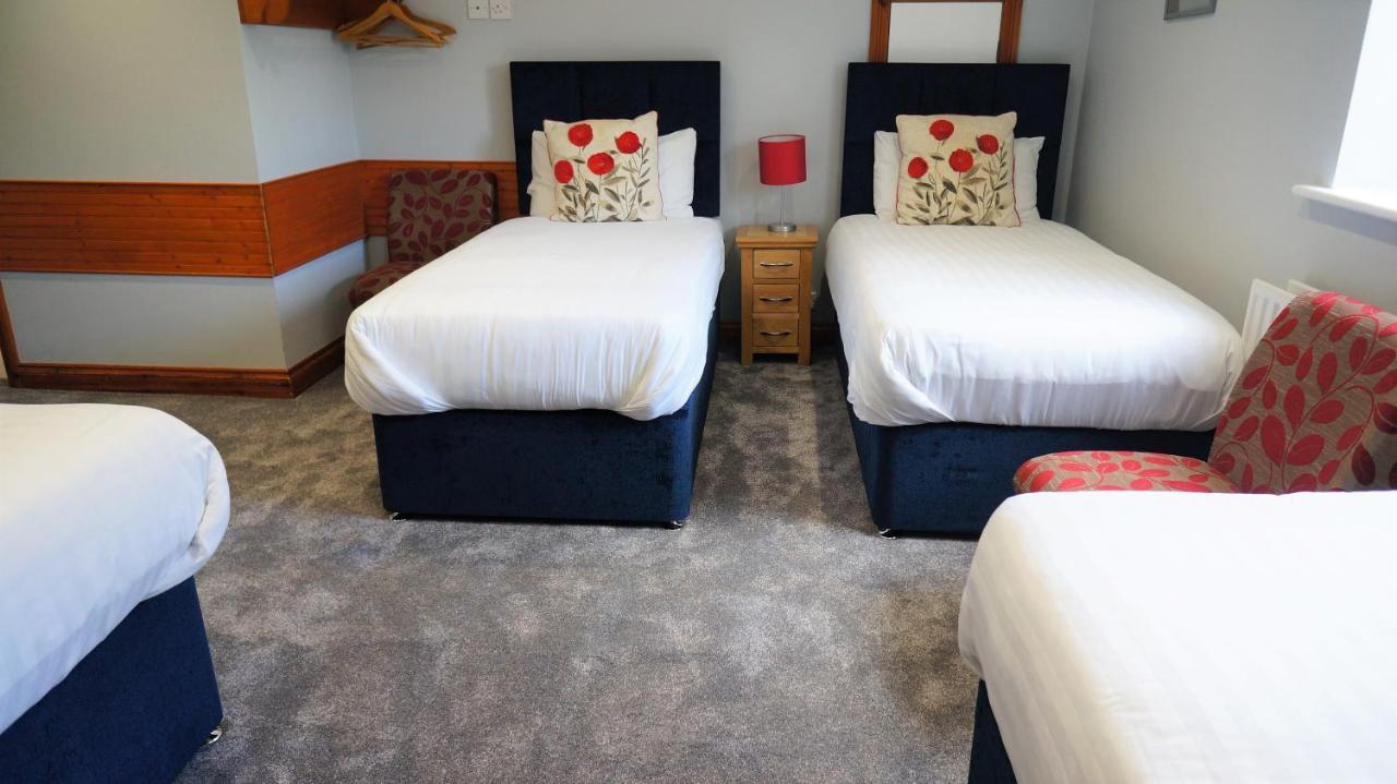 The Lawn Guest House Gatwick Хорли Екстериор снимка