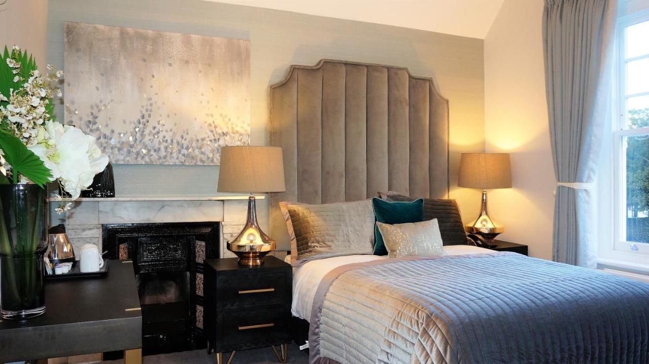 The Lawn Guest House Gatwick Хорли Екстериор снимка
